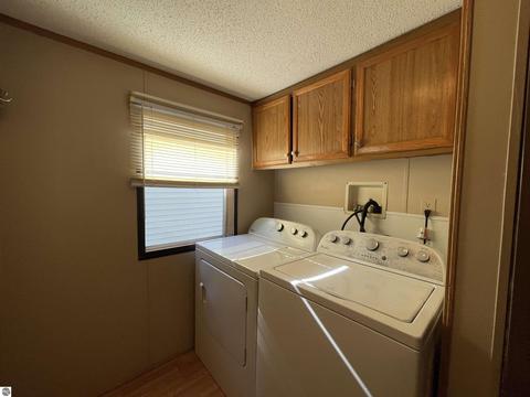 2101 E Rock Rd, Clare, MI 48617 photo 31