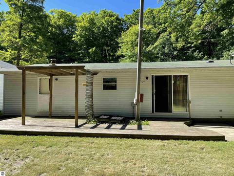 2101 E Rock Rd, Clare, MI 48617 photo 41