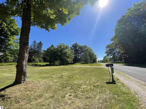 2101 E Rock Rd, Clare, MI 48617 photo 56