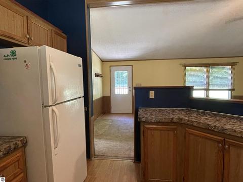 2101 E Rock Rd, Clare, MI 48617 photo 22