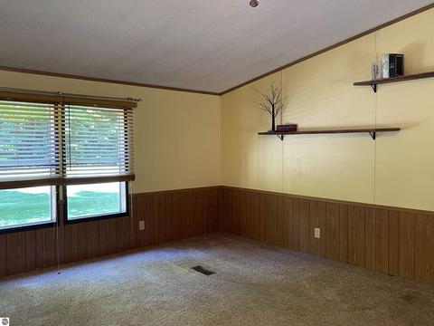 2101 E Rock Rd, Clare, MI 48617 photo 13