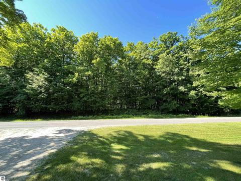 2101 E Rock Rd, Clare, MI 48617 photo 55