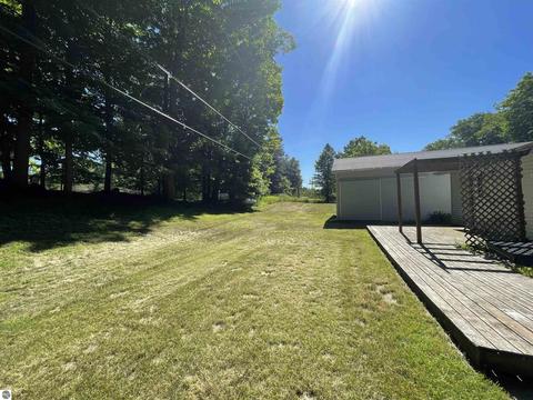 2101 E Rock Rd, Clare, MI 48617 photo 45