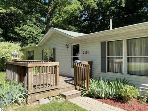 2101 E Rock Rd, Clare, MI 48617 photo 39