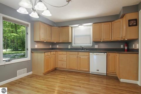 5055 Karlin Rd, Interlochen, MI 49643 photo 8