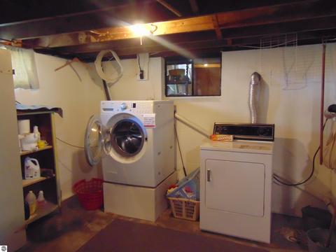 631 E North St, Ithaca, MI 48847 photo 36
