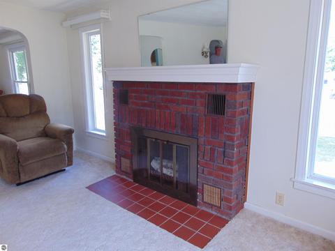 631 E North St, Ithaca, MI 48847 photo 17