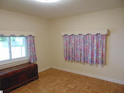 631 E North St, Ithaca, MI 48847 photo 32
