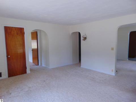 631 E North St, Ithaca, MI 48847 photo 14