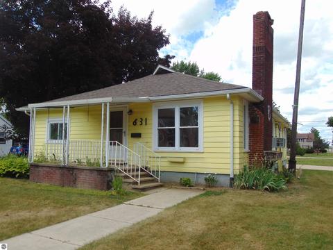631 E North St, Ithaca, MI 48847 photo 3