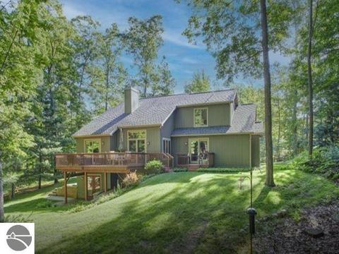4209 Eagle Crst, Williamsburg, MI 49690 photo 6