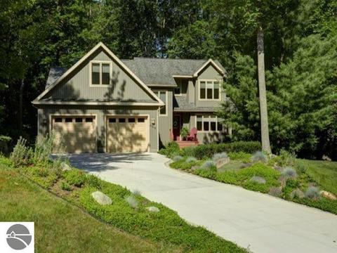 4209 Eagle Crst, Williamsburg, MI 49690 photo 7