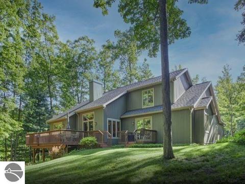 4209 Eagle Crst, Williamsburg, MI 49690 photo 5