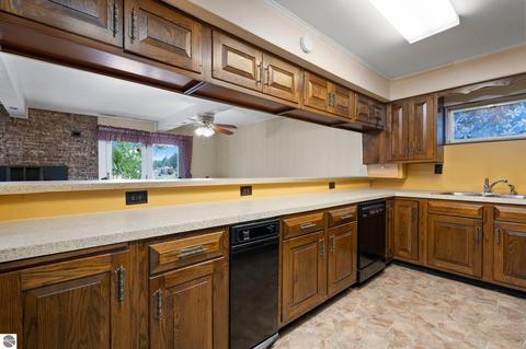 552 Gitchegumee Dr, Buckley, MI 49620 photo 16