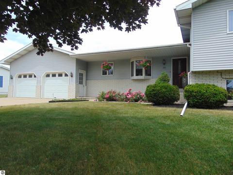 355 Norton Gibbs Dr, Ithaca, MI 48847 photo 6