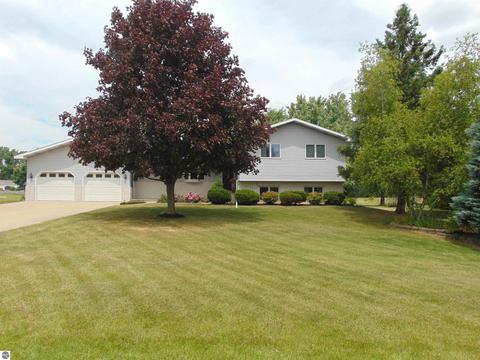 355 Norton Gibbs Dr, Ithaca, MI 48847 photo 3