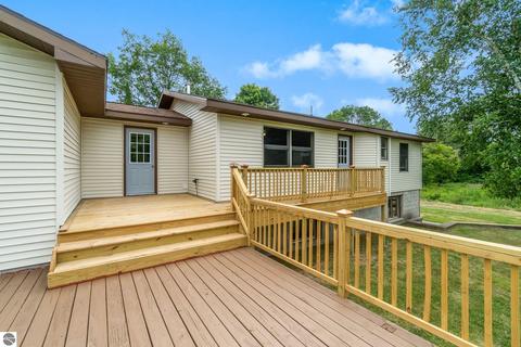 468 N Eldridge Rd, Beulah, MI 49617 photo 13