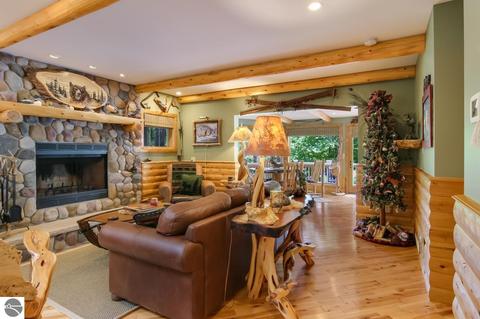 2 Chimney Rdg, Glen Arbor, MI 49636 photo 32