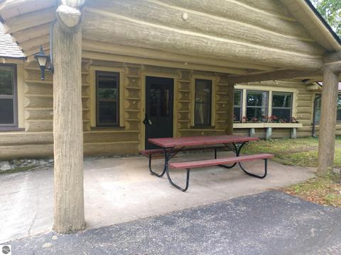 3637 Lakeside Dr, Lupton, MI 48635 photo 6