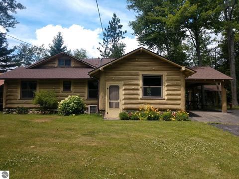 3637 Lakeside Dr, Lupton, MI 48635 photo 3