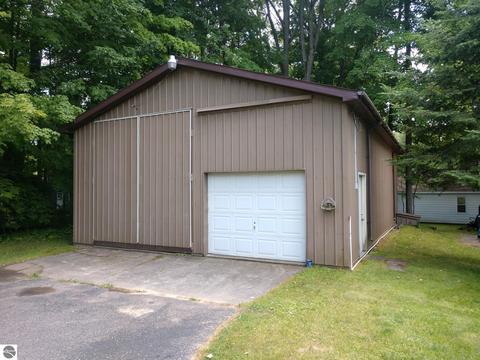 3637 Lakeside Dr, Lupton, MI 48635 photo 7