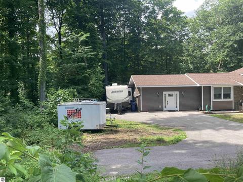 3816 E Shore Dr, Grawn, MI 49637 photo 45