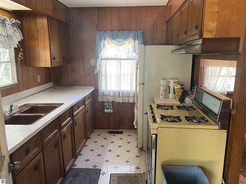 5865 Esmond Rd, Hale, MI 48739 photo 7