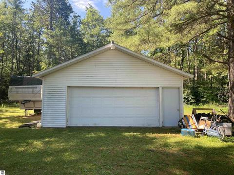 5865 Esmond Rd, Hale, MI 48739 photo 4