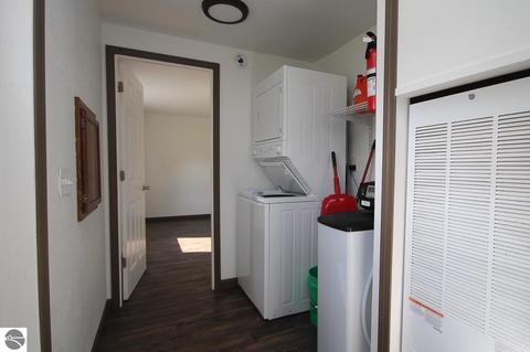 8781 E Baseline Rd, Mount Pleasant, MI 48858 photo 13