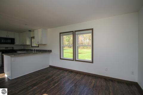 8781 E Baseline Rd, Mount Pleasant, MI 48858 photo 7