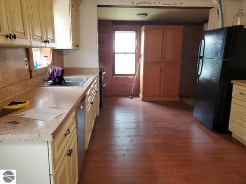 6200 W Buchanan Rd, Ithaca, MI 48847 photo 2