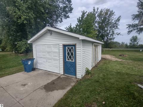 1841 Riverside Dr, Au Gres, MI 48703 photo 2