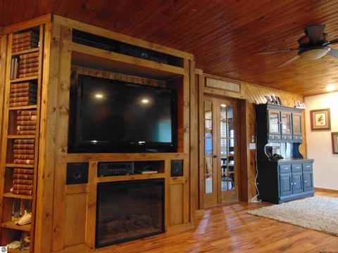 330 N Union St, Ithaca, MI 48847 photo 17