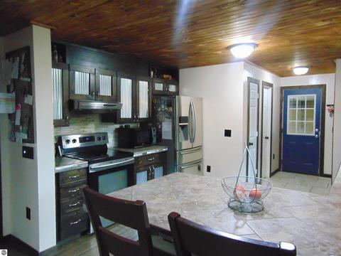 330 N Union St, Ithaca, MI 48847 photo 11