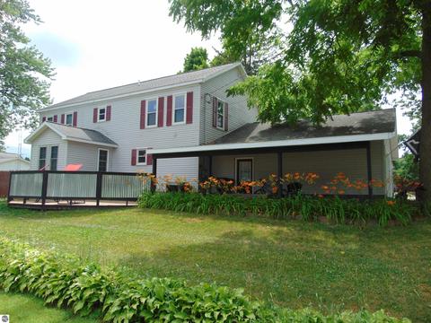 330 N Union St, Ithaca, MI 48847 photo 8