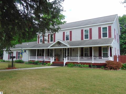 330 N Union St, Ithaca, MI 48847 photo 1