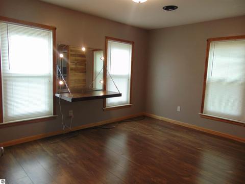 330 N Union St, Ithaca, MI 48847 photo 31