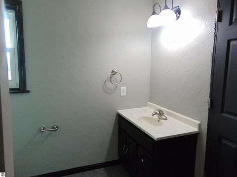 330 N Union St, Ithaca, MI 48847 photo 35
