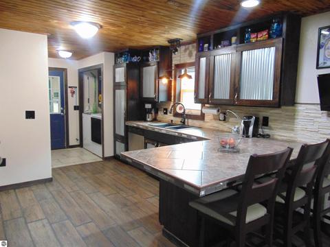 330 N Union St, Ithaca, MI 48847 photo 10