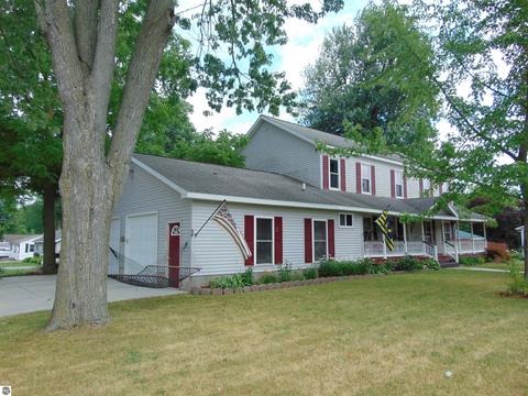 330 N Union St, Ithaca, MI 48847 photo 4