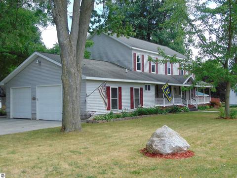 330 N Union St, Ithaca, MI 48847 photo 5