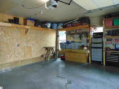 330 N Union St, Ithaca, MI 48847 photo 58