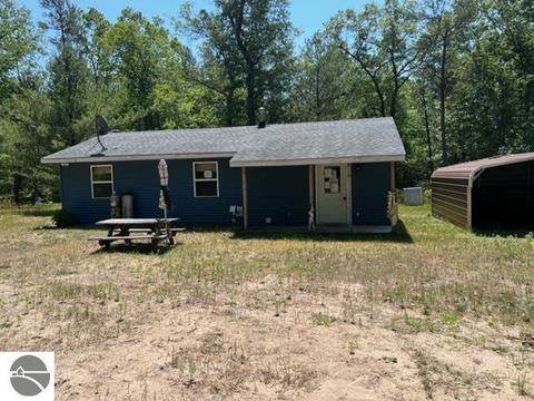 4103 E 40th St, Chase, MI 49623 photo 1