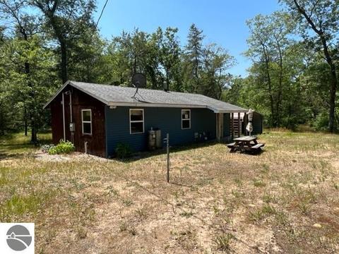 4103 E 40th St, Chase, MI 49623 photo 3