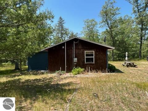 4103 E 40th St, Chase, MI 49623 photo 4
