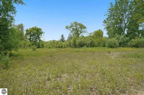 000 Main St, Frankfort, MI 49635