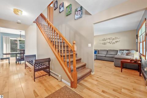 8073 S Quarter Rd, Cadillac, MI 49601 photo 5