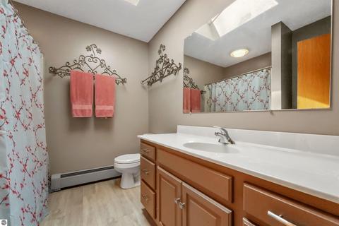 8073 S Quarter Rd, Cadillac, MI 49601 photo 20