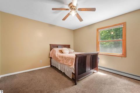 8073 S Quarter Rd, Cadillac, MI 49601 photo 22