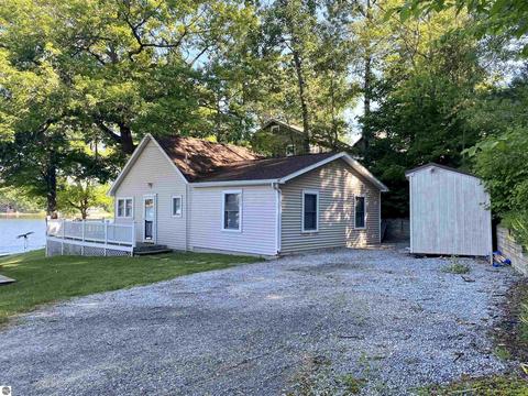 5375 Duggan Dr, Lupton, MI 48635 photo 4